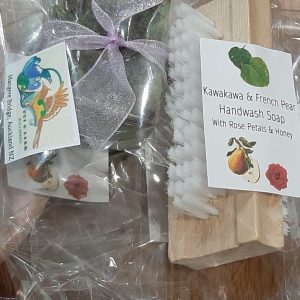 Kawakawa Handwash Soap with nail brush